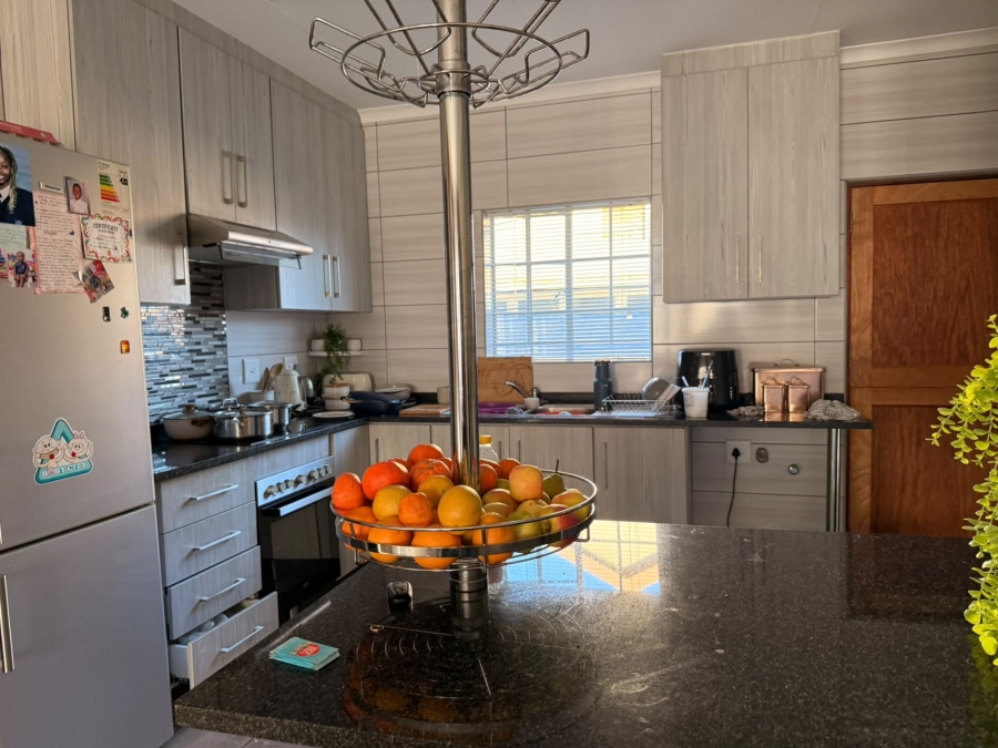 3 Bedroom Property for Sale in Waterkloof East North West